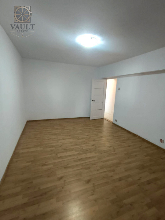 APARTAMENT 3 CAMERE  SPATIOS, M.BRAVU LANGA KAUFLAND  SI INTERSECTIA VITAN