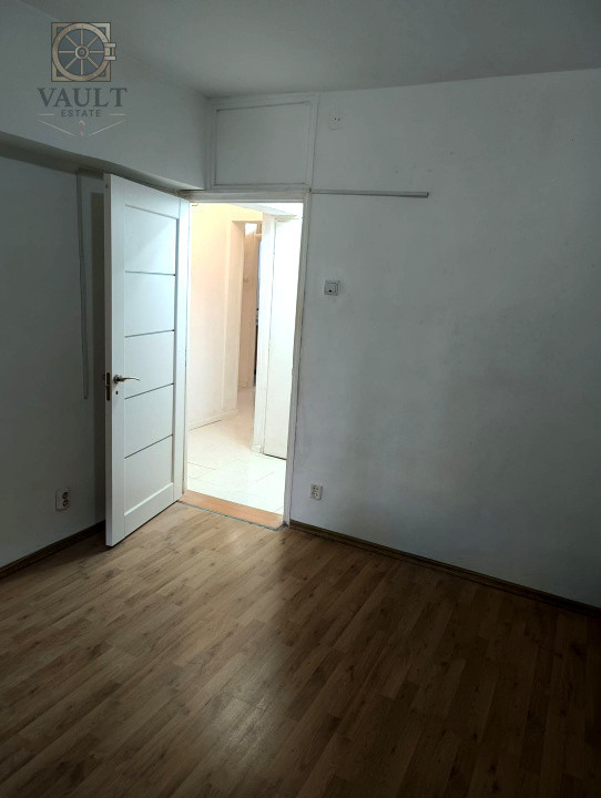 APARTAMENT 3 CAMERE  SPATIOS, M.BRAVU LANGA KAUFLAND  SI INTERSECTIA VITAN