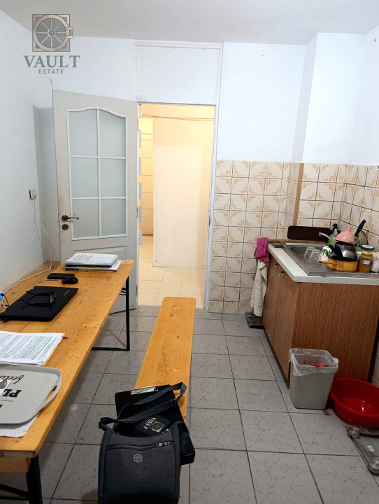 APARTAMENT 3 CAMERE  SPATIOS, M.BRAVU LANGA KAUFLAND  SI INTERSECTIA VITAN