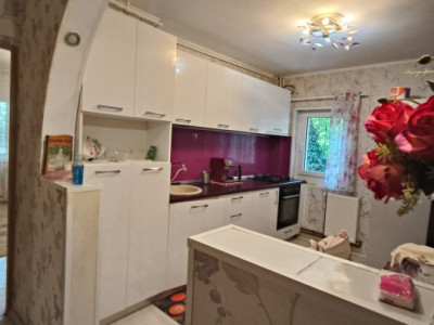 APARTAMENT 3 CAMERE DECOMANDAT  FIZICIENILOR -SURAIA