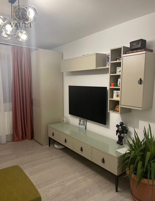 APARTAMENT 3 CAMERE - RENOVAT - PIATA VICTORIEI