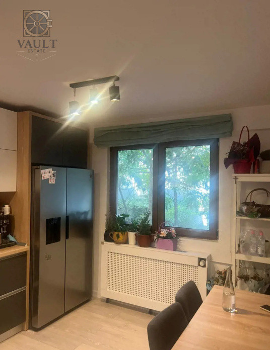 APARTAMENT 3 CAMERE - RENOVAT - PIATA VICTORIEI