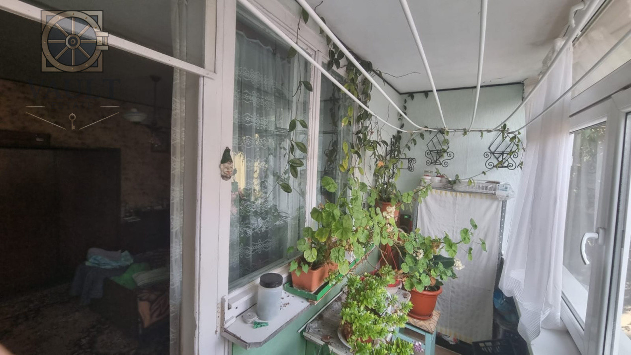 APARTAMENT 4 CAMERE-BULEVARDUL BRANCOVEANU-DECOMANDAT-2 BAI-REABILITAT