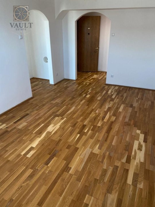 Apartament 2 camere - Semidecomadat / Langa Ateneul Roman