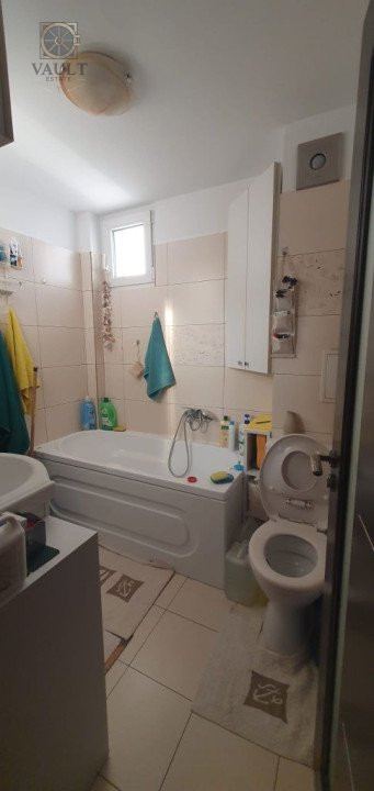 Apartament 3 camere, zona metrou Apărătorii Patriei