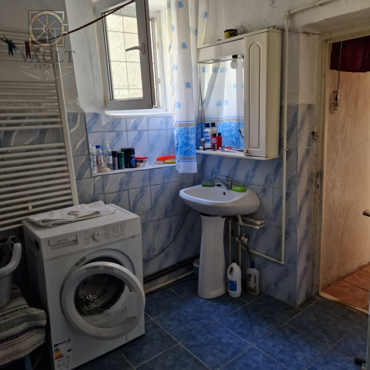 APARTAMENT 3 CAMERE-CENTRALA PROPRIE  -5 MINUTE  DE METROU UNIVERSITATE - RS1