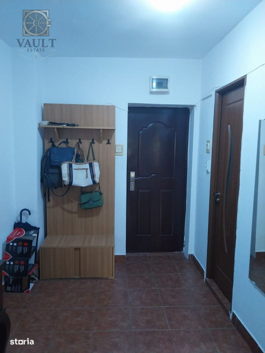 Garsoniera decomandata - 40mp - bloc anvelopat - AN 1990 - TEI