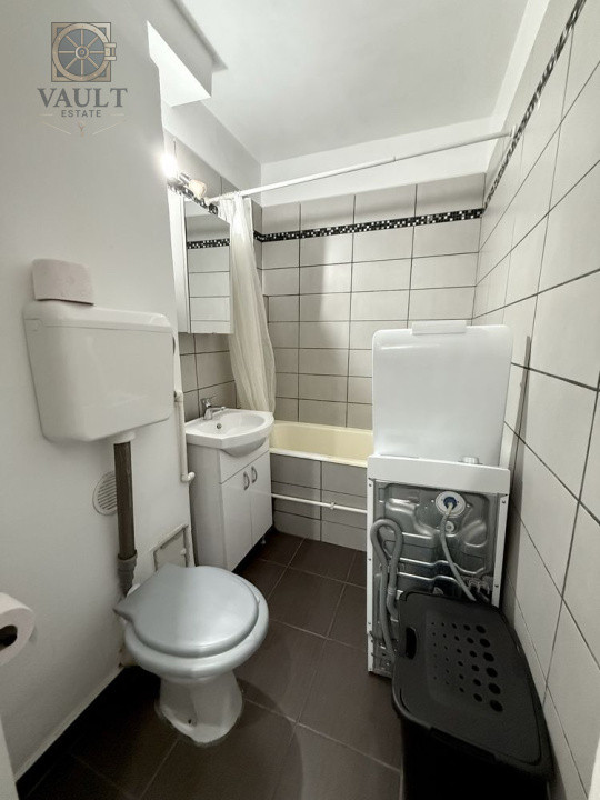 Garsoniera MOBILATA/UTILATA - lux - 2 MINUTE - Costin Georgian -