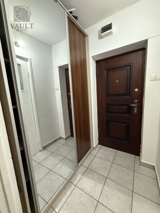 Garsoniera MOBILATA/UTILATA - lux - 2 MINUTE - Costin Georgian -