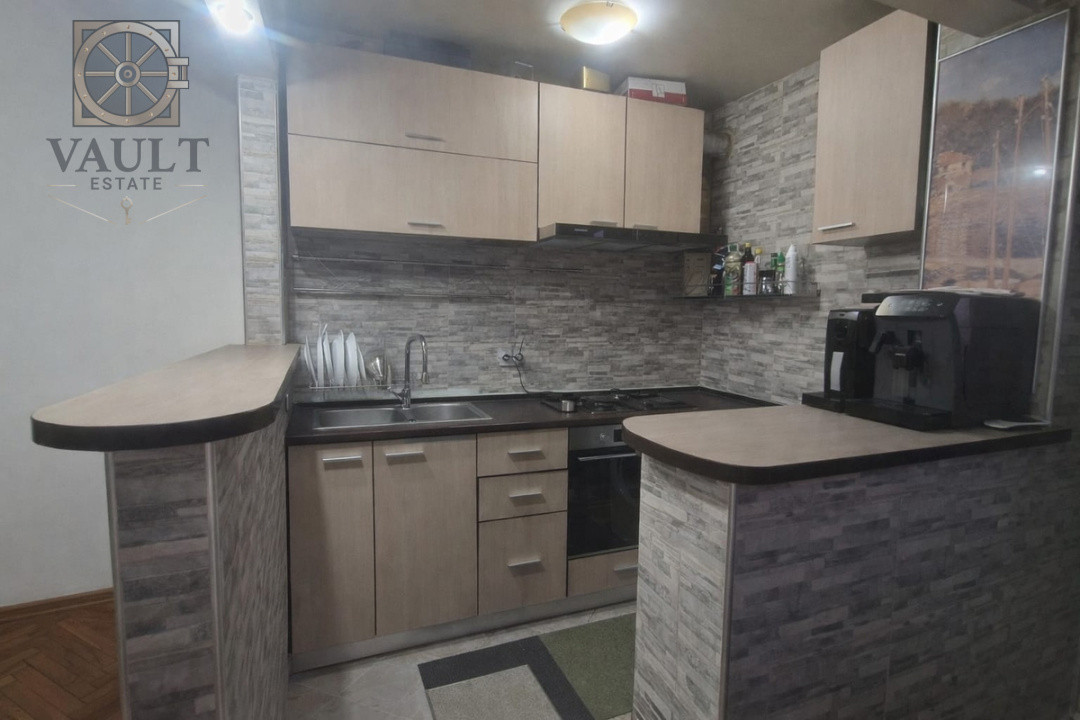 Garsoniera MOBILATA/UTILATA - lux - 2 MINUTE - Costin Georgian -