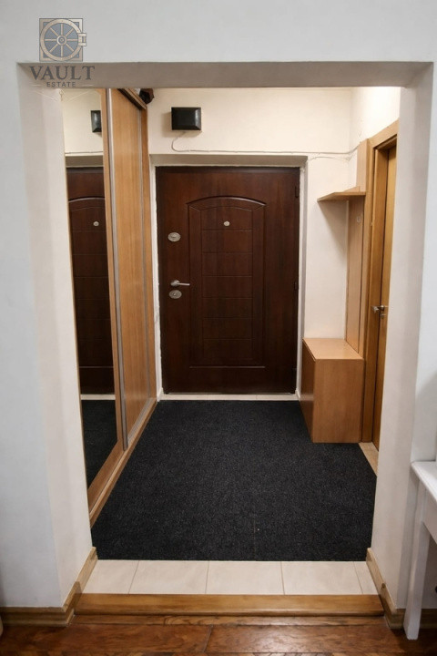 Garsoniera MOBILATA/UTILATA - lux - 2 MINUTE - Costin Georgian -