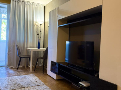 Garsoniera MOBILATA/UTILATA - lux - 2 MINUTE - Costin Georgian -