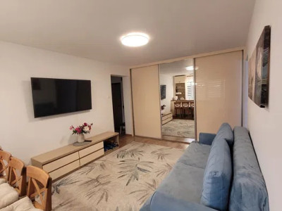 Apartament 2 camere Piata Veteranilor-Renovat-Posibilitate montare centrala 