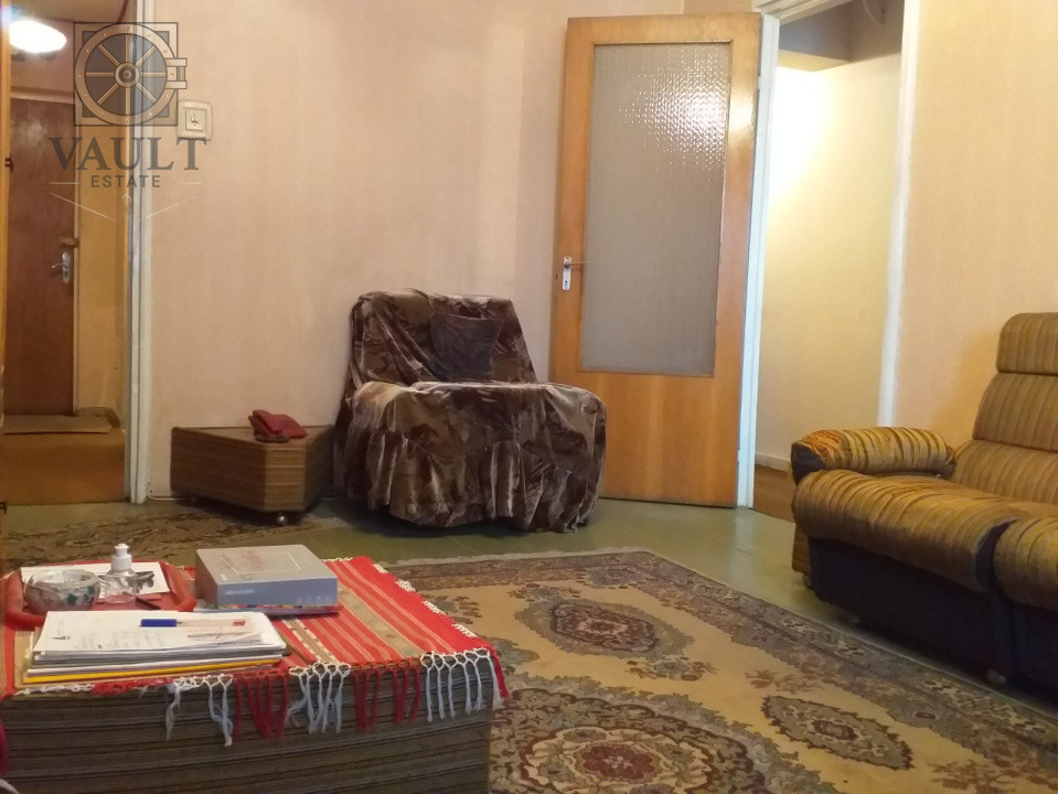 Apartament 3 camere - BLOC ANVELOAPT - 5 minute METROU OBOR