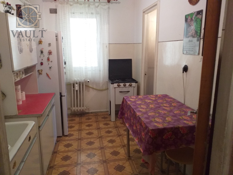 Apartament 3 camere - BLOC ANVELOAPT - 5 minute METROU OBOR