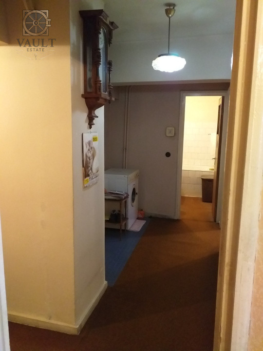 Apartament 3 camere - BLOC ANVELOAPT - 5 minute METROU OBOR