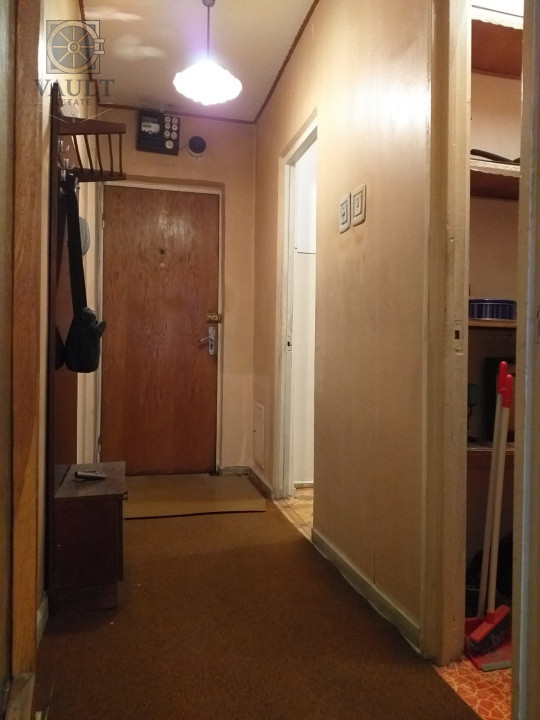 Apartament 3 camere - BLOC ANVELOAPT - 5 minute METROU OBOR