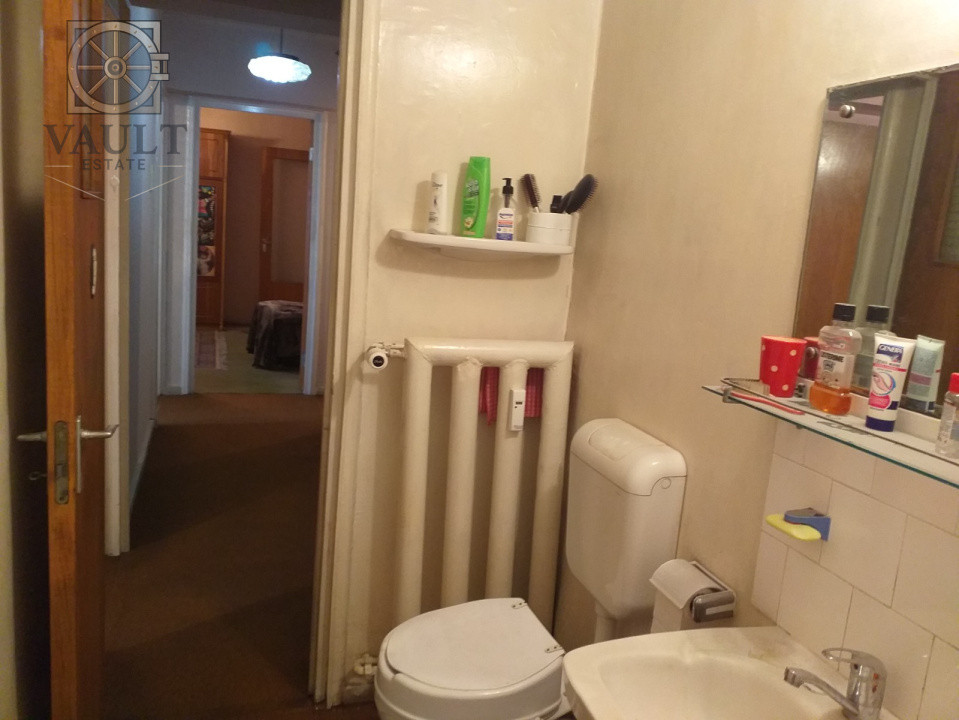 Apartament 3 camere - BLOC ANVELOAPT - 5 minute METROU OBOR