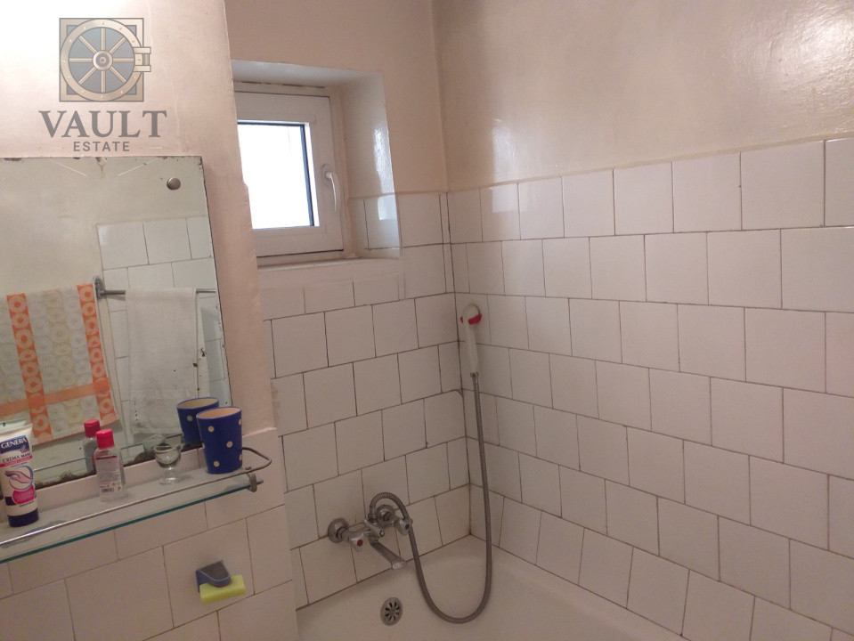 Apartament 3 camere - BLOC ANVELOAPT - 5 minute METROU OBOR