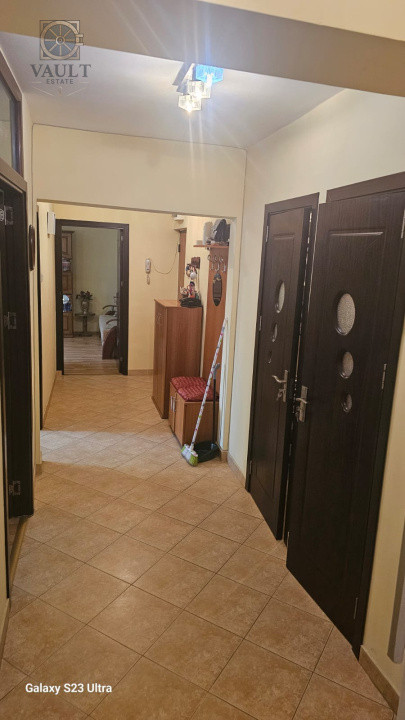 Apartament 3 camere - ETAJ 1 - bloc 1982 - zona TINERETULUI 
