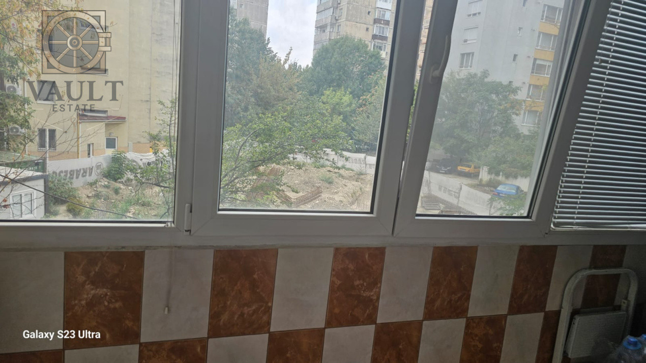 Apartament 3 camere - ETAJ 1 - bloc 1982 - zona TINERETULUI 
