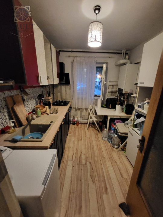 APARTAMENT 3 CAMERE-RAHOVA-MARGEANULUI-BARCA-CENTRALA