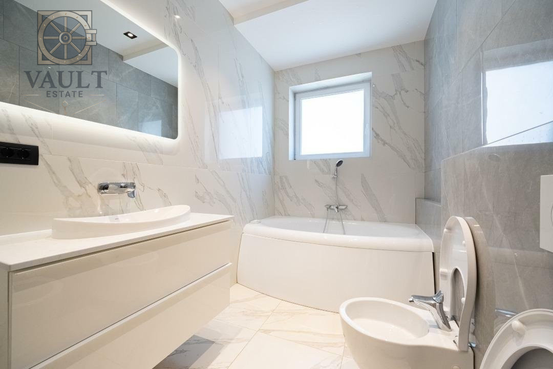 4 CAMERE - TERASA 165 MP - VEDERE LAC - LAGUNA RESIDENCE