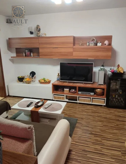 Apartament 3 camere - ETAJ 1 - CENTRALA PROPRIE - zona ALEXANDRU OBREGIA