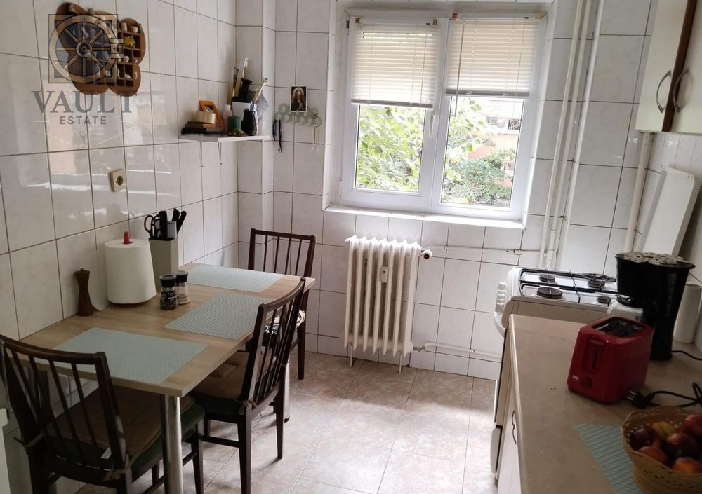 Apartament 2 camere  Teiul Doamnei