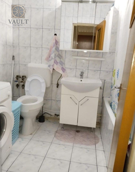 Apartament 2 camere  Teiul Doamnei