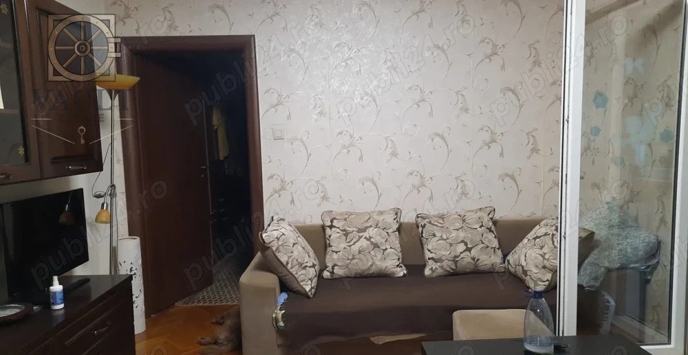 Apartament 3 camere Bercen-Bulevardul Alexandru Obregia-Centrala proprie
