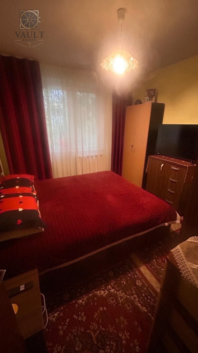 Apartament 3 camere - Decomandat -Colentina 