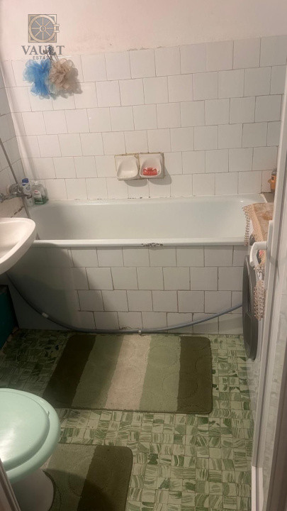 Apartament 3 camere - Decomandat -Colentina 