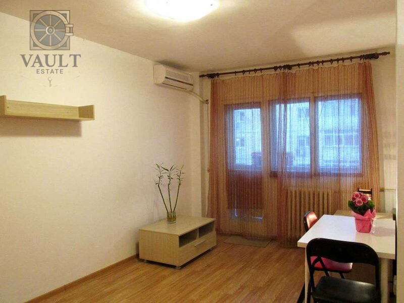 Garsoniera - Langa metrou - Gorjului - Piata veteranilor - An 1981