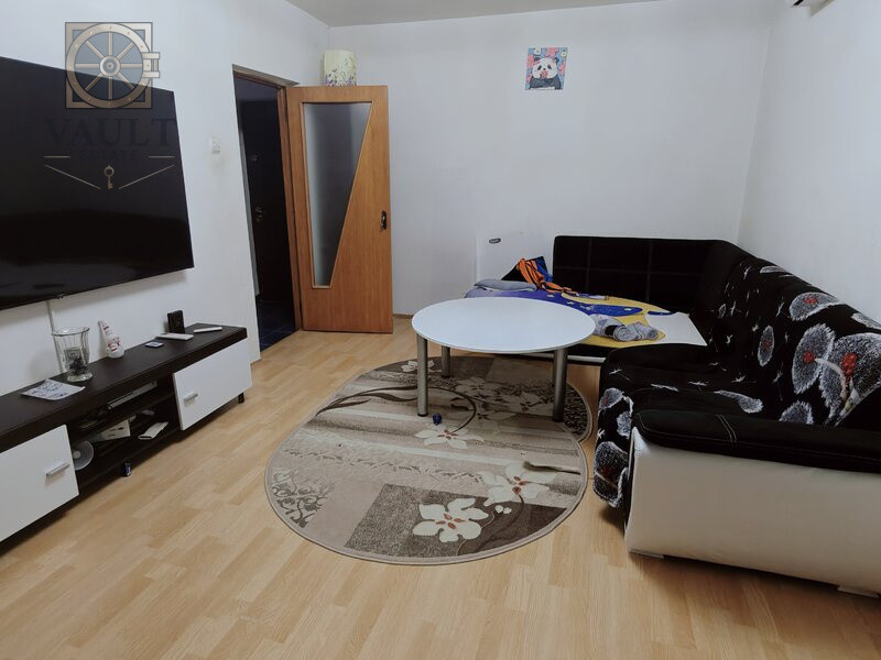 Apartament 3 camere Aparatorii Patriei-Metrou Aparatorii Patrie-Geam la Baie 