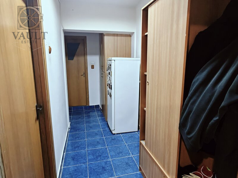 Apartament 3 camere Aparatorii Patriei-Metrou Aparatorii Patrie-Geam la Baie 