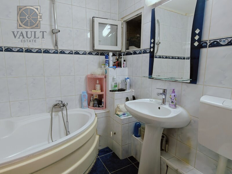 Apartament 3 camere Aparatorii Patriei-Metrou Aparatorii Patrie-Geam la Baie 