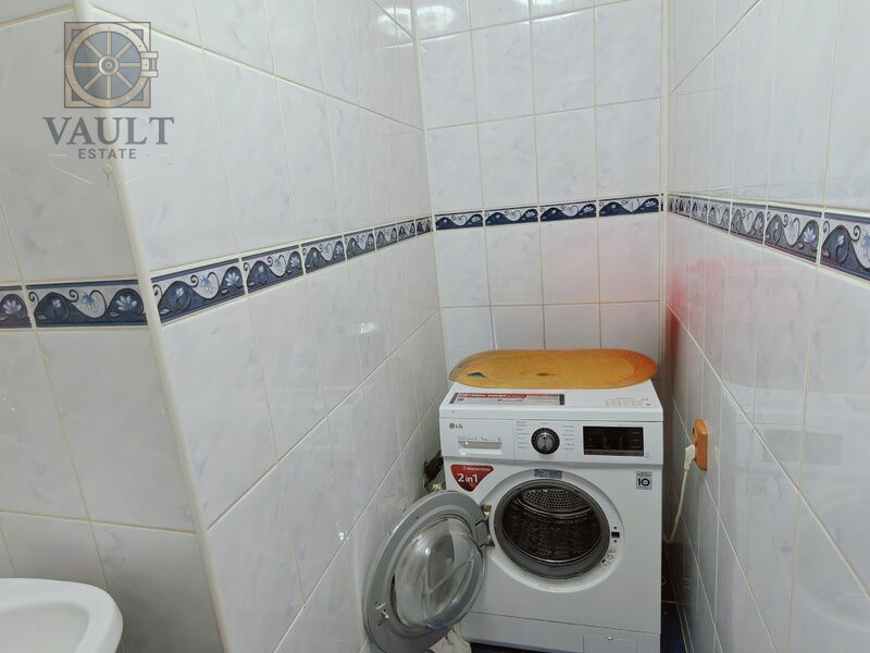 Apartament 3 camere Aparatorii Patriei-Metrou Aparatorii Patrie-Geam la Baie 