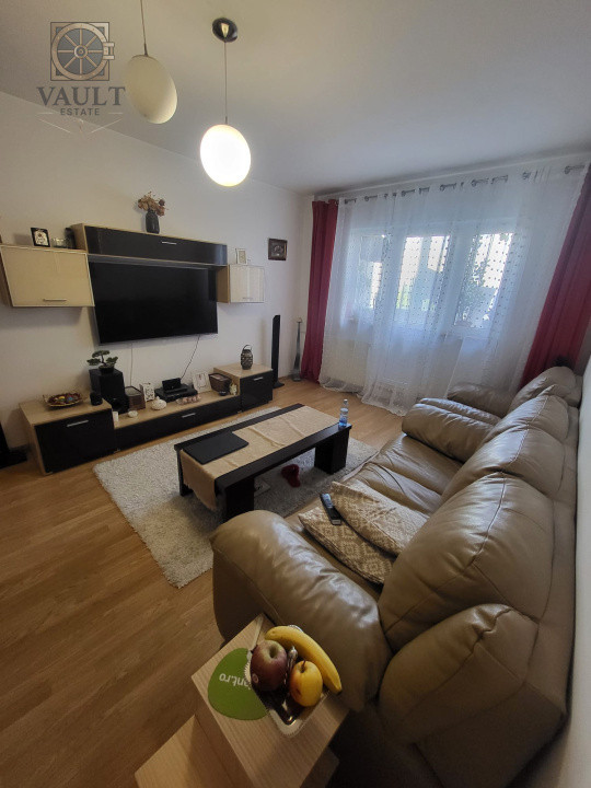 APARTAMENT 4 CAMERE-RAHOVA-BARCA-DECOMANDAT-2 BAI-2 BALCOANE