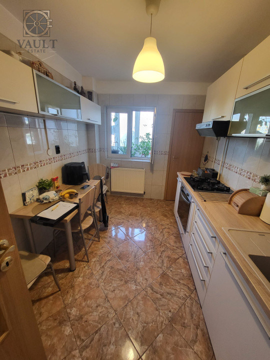 APARTAMENT 4 CAMERE-RAHOVA-BARCA-DECOMANDAT-2 BAI-2 BALCOANE