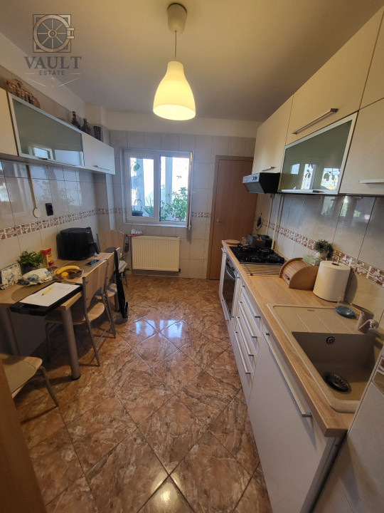 APARTAMENT 4 CAMERE-RAHOVA-BARCA-DECOMANDAT-2 BAI-2 BALCOANE