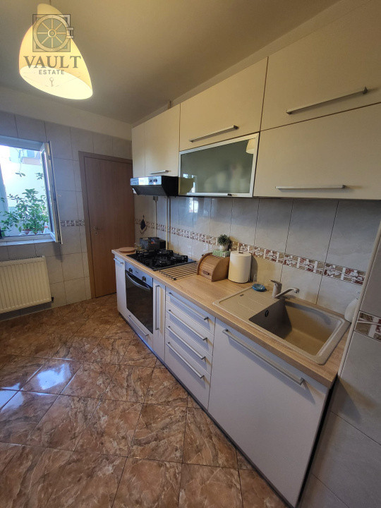 APARTAMENT 4 CAMERE-RAHOVA-BARCA-DECOMANDAT-2 BAI-2 BALCOANE