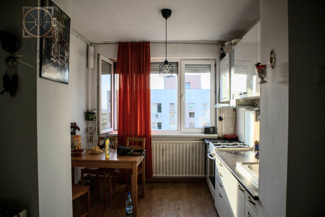 Apartament 3 camere - Titan -liceu Dante Aligheri 