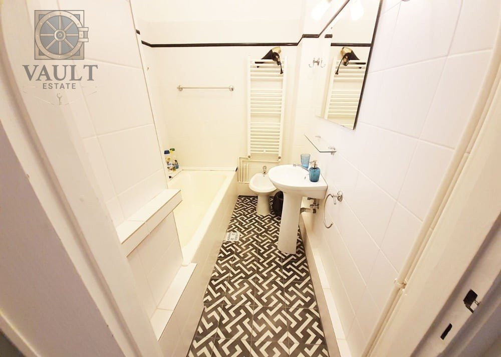 Apartament 3 camere - Decomandat / Langa Universitate