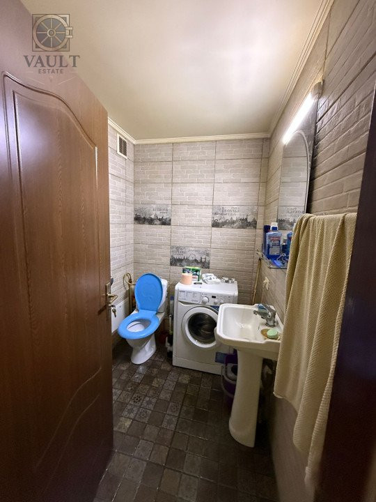 3 camere-Decomandat-70mp-Piata Resita