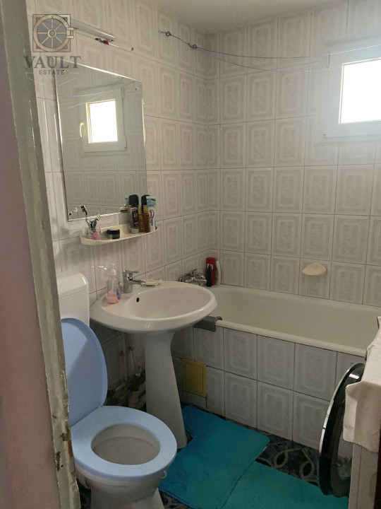 Aparatment 3 camere - BLOC ANVELOPAT - zona 1 DECEMBRIE 