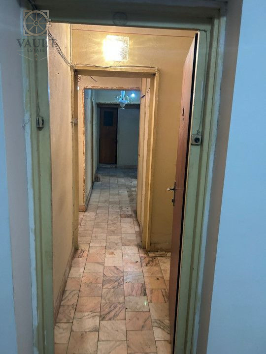 Apartament 4 camere - decomandat - DE RENOVAT -Brancoveanu