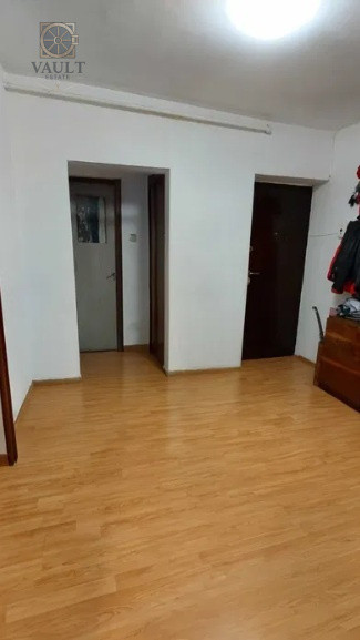 Apartament 4 camere - CENTRALA PROPRIE - BLOC ANVELOPAT - zona CRANGASI 