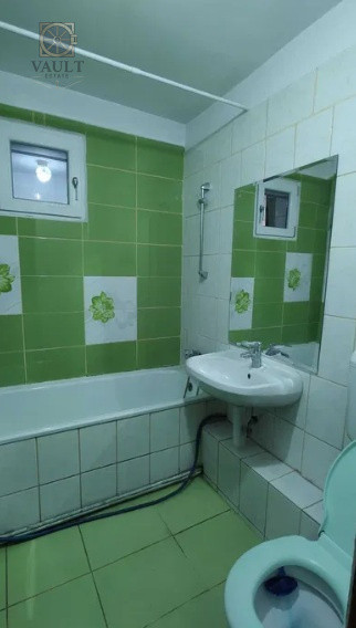 Apartament 4 camere - CENTRALA PROPRIE - BLOC ANVELOPAT - zona CRANGASI 