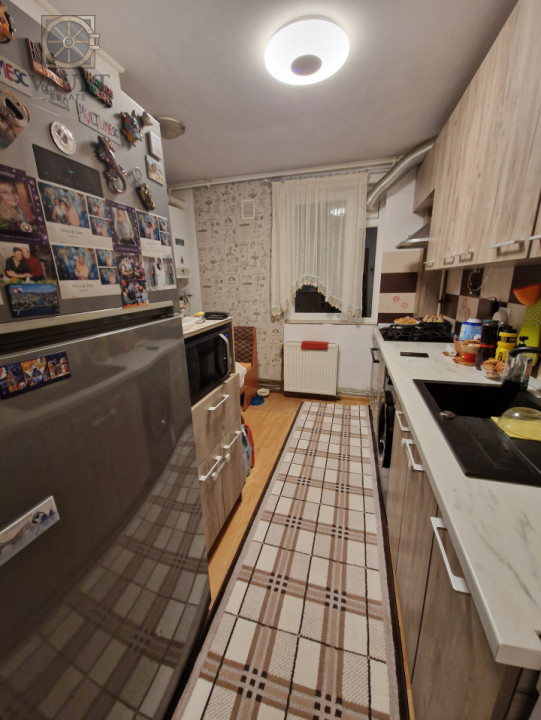 Apartament 3 camere - Centrala Proprie - Ozana